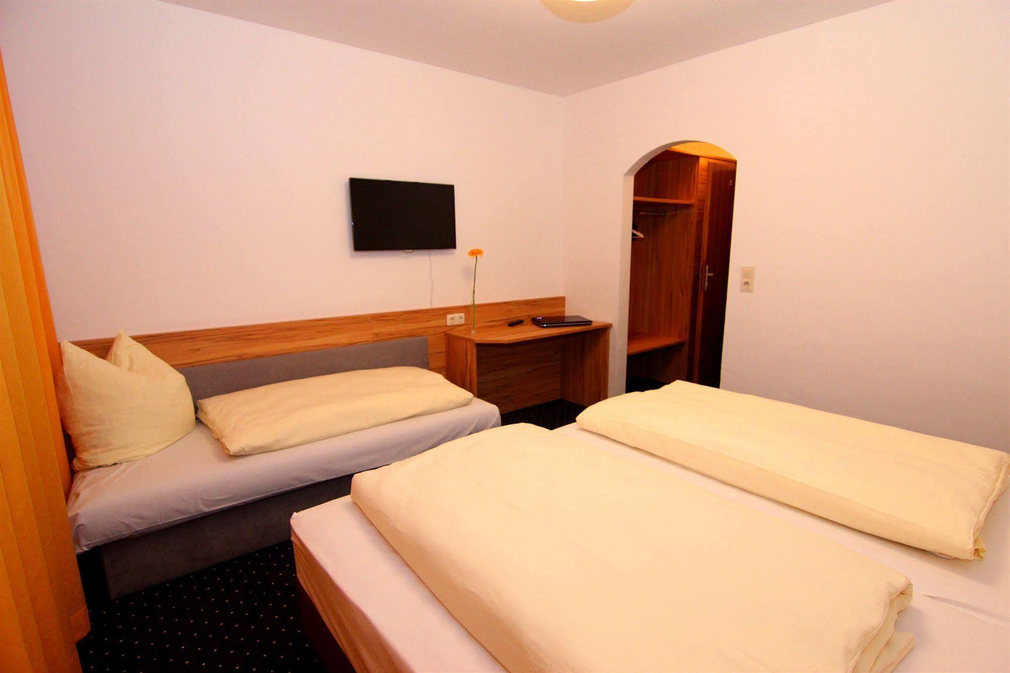 City Pension Erding Exterior foto